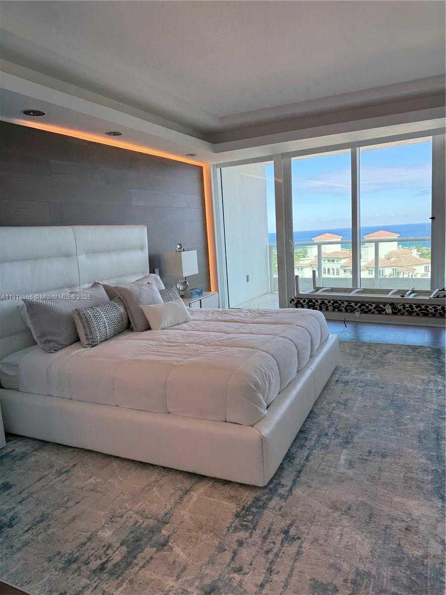 Imagen de Pequeño Objeto