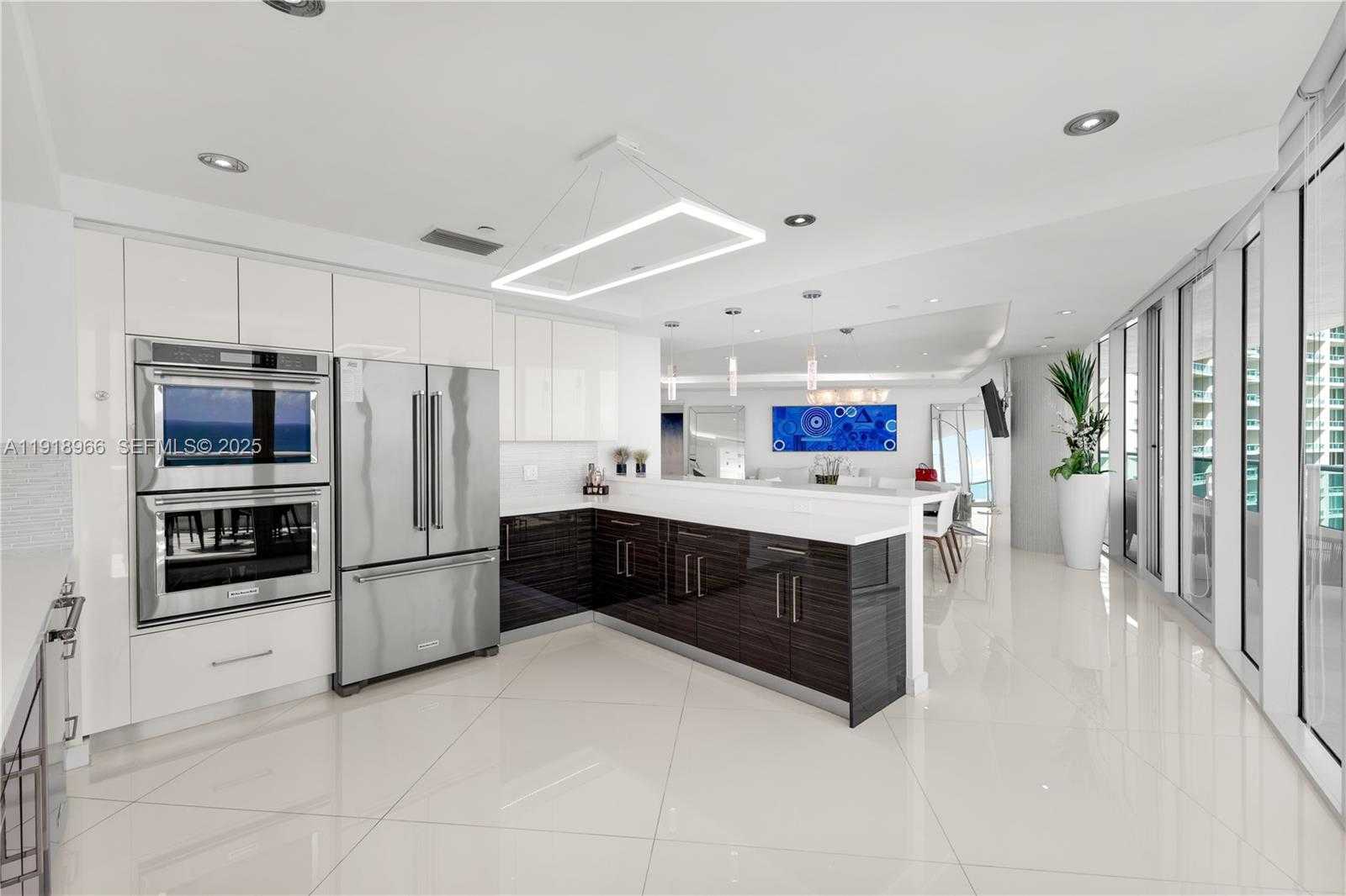 Small Image of 19955 NORTH EAST 38TH CT #2205, Aventura Number 7