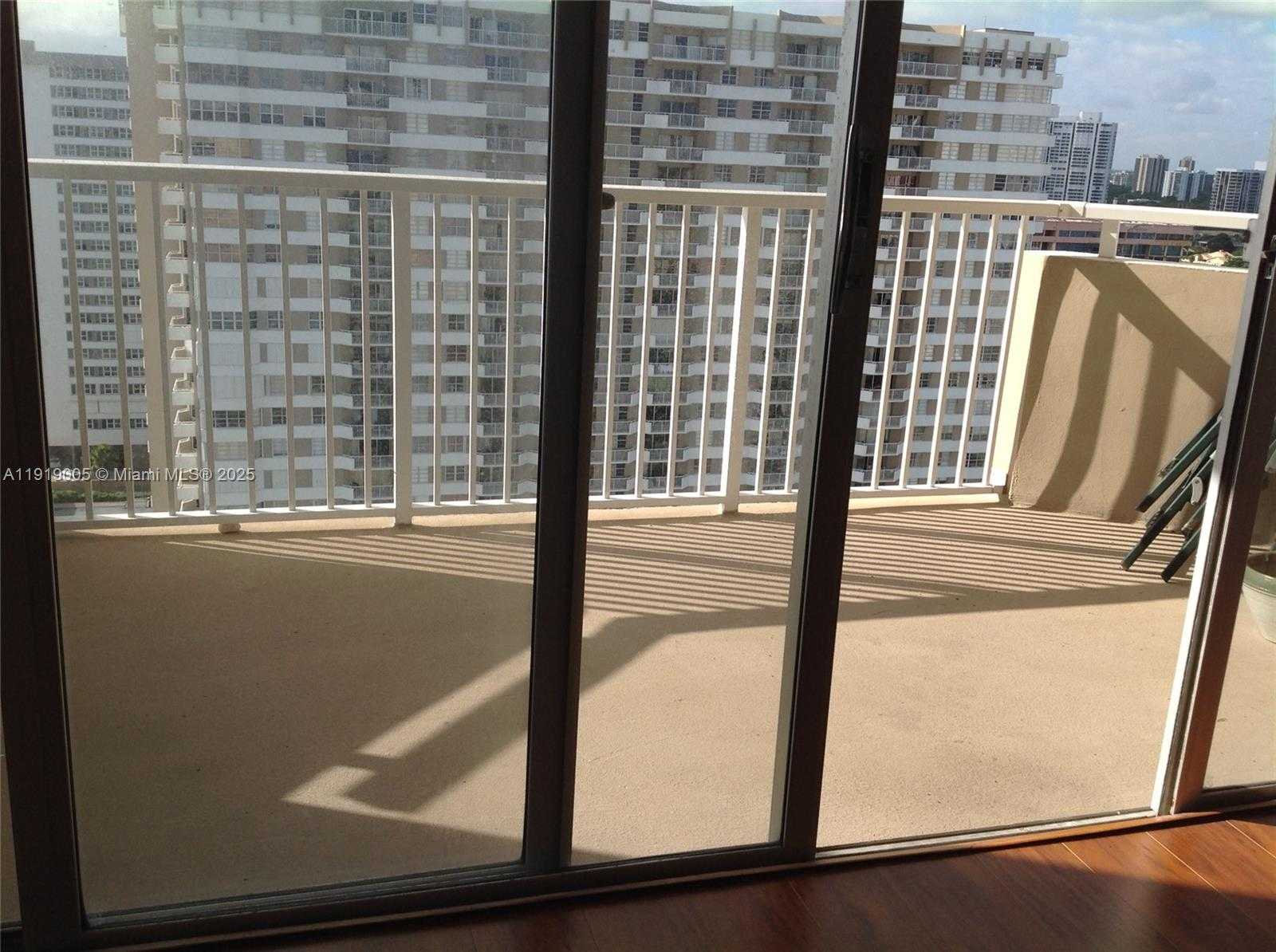 Small Image of 1950 SOUTH OCEAN DR #20A, Hallandale Beach Number 13