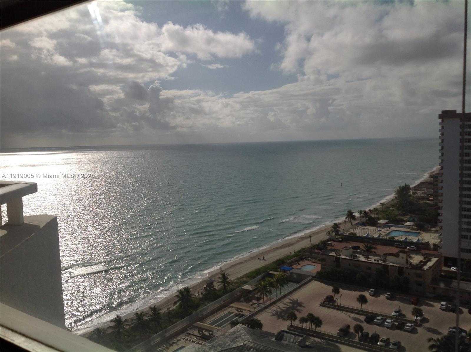 Small Image of 1950 SOUTH OCEAN DR #20A, Hallandale Beach Number 24