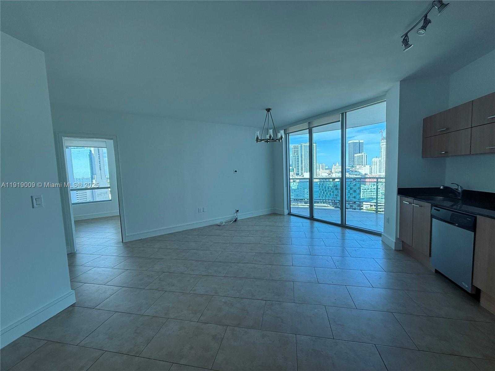 Small Image of 350 SOUTH MIAMI AVE #2013, Miami Number 12