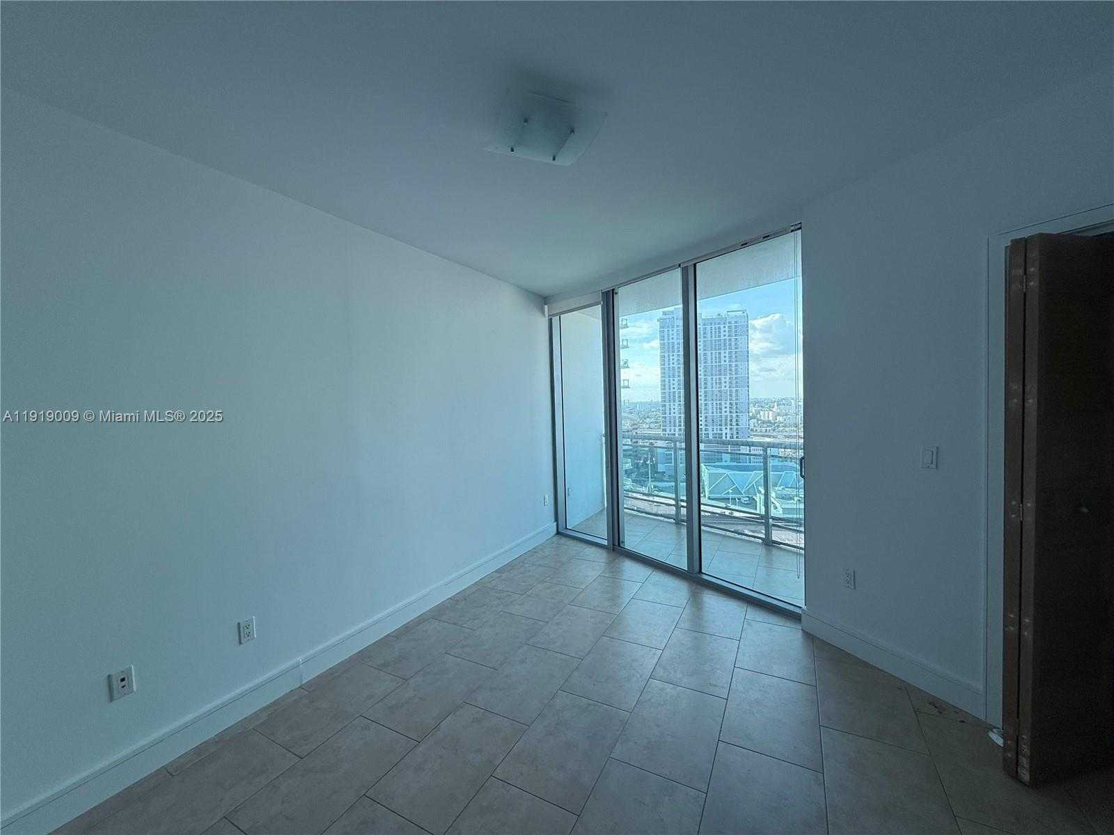 Small Image of 350 SOUTH MIAMI AVE #2013, Miami Number 14