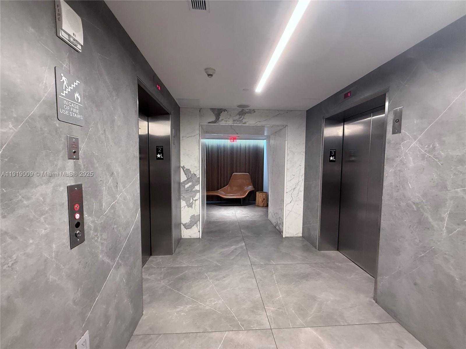 Small Image of 350 SOUTH MIAMI AVE #2013, Miami Number 27