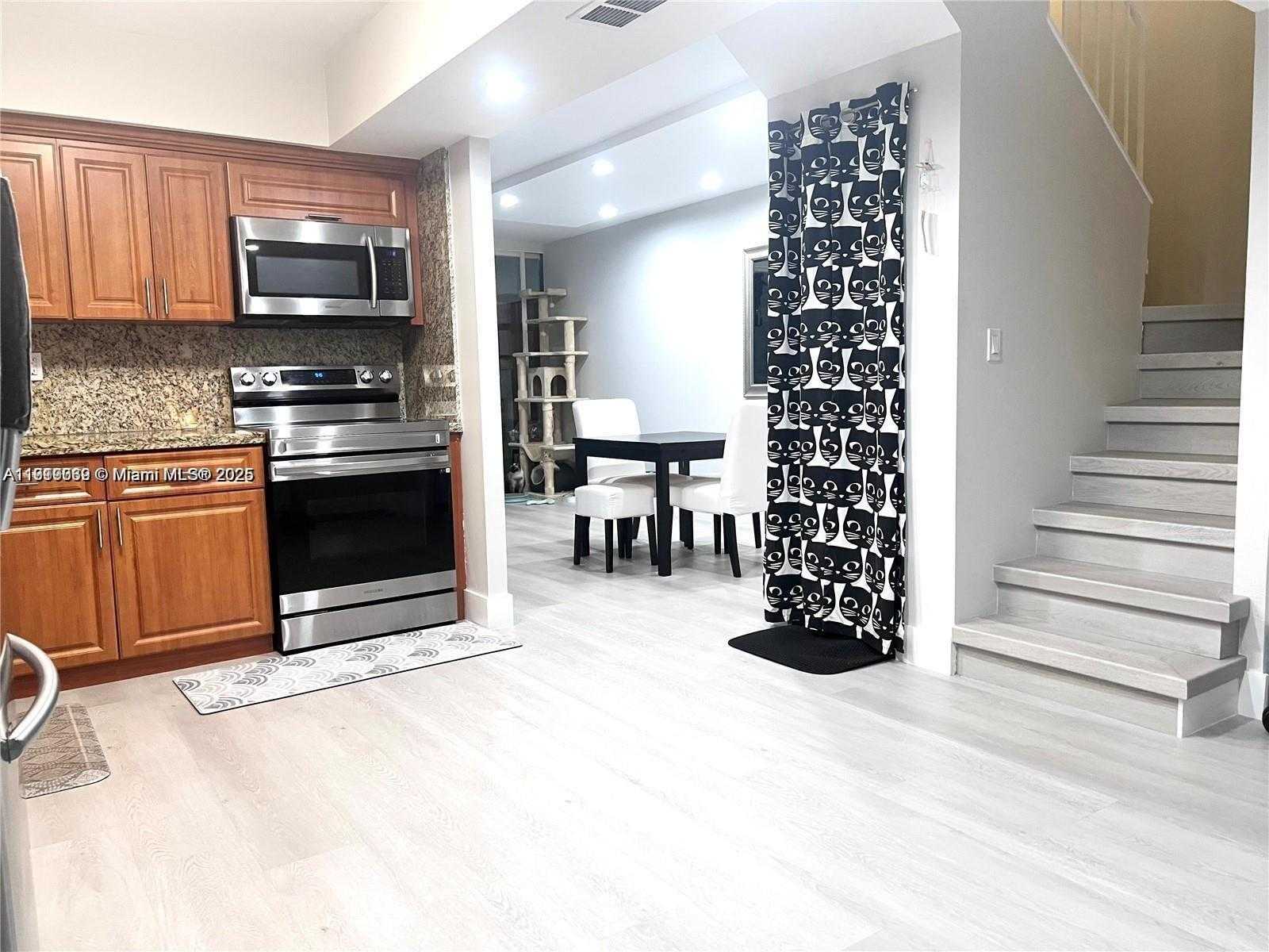 Small Image of 20200 WEST COUNTRY CLUB DR #112, Aventura Number 6