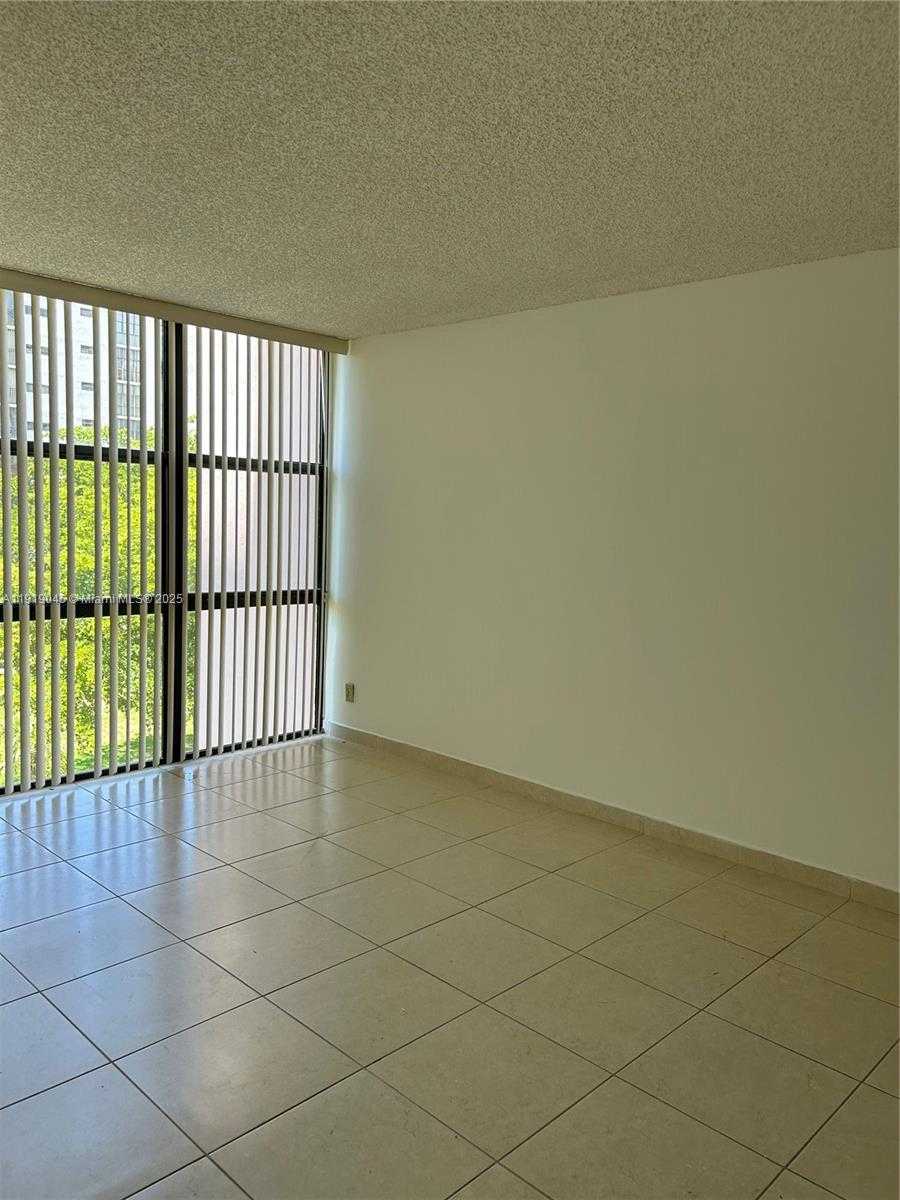 Small Image of 16919 NORTH BAY RD #509, Sunny Isles Beach Number 35