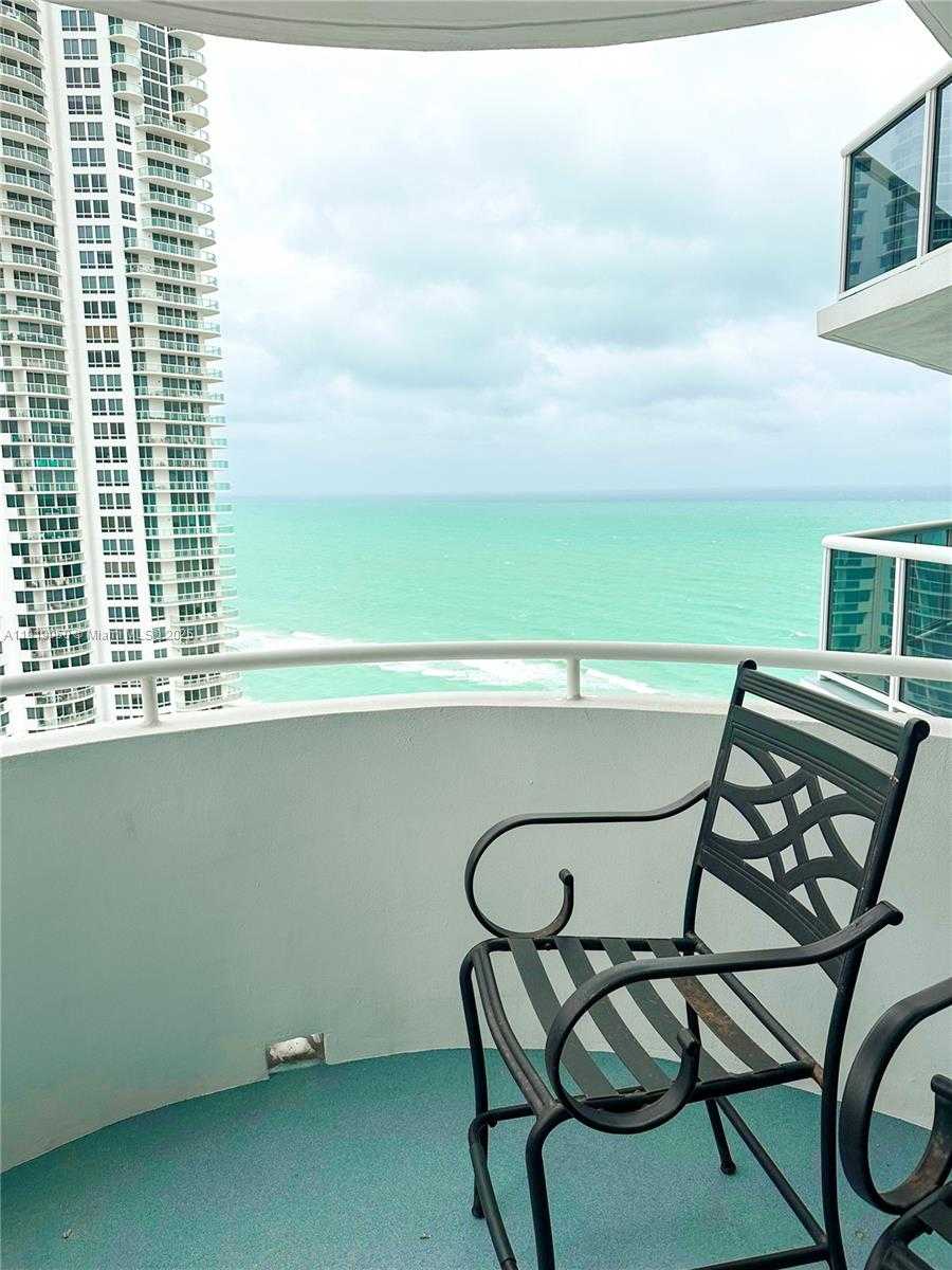 Small Image of 6301 COLLINS AVE #2707, Miami Beach Number 19