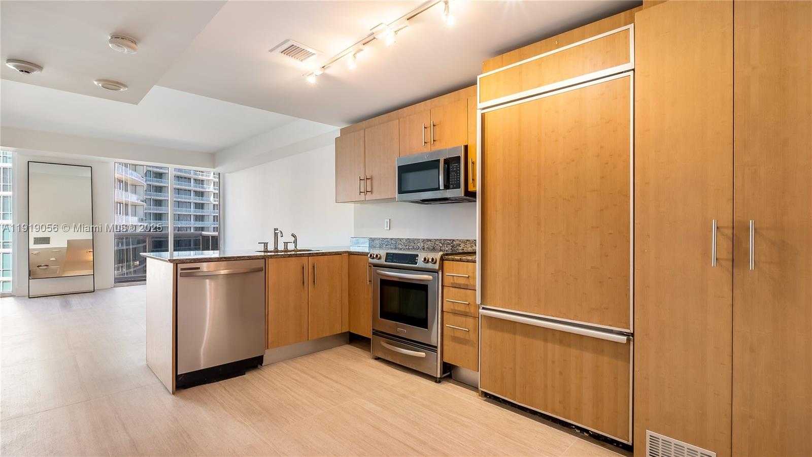 Small Image of 10275 COLLINS AVE #905, Bal Harbour Number 3