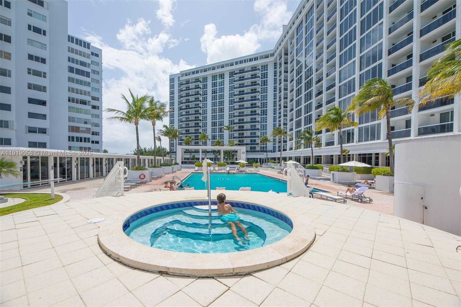Small Image of 10275 COLLINS AVE #905, Bal Harbour Number 31