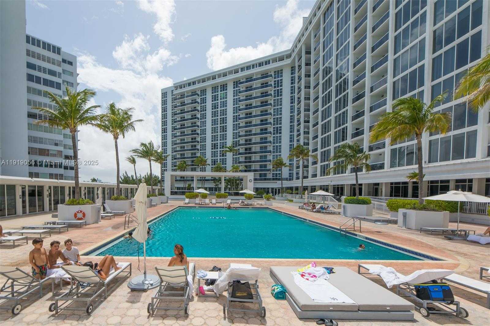 Small Image of 10275 COLLINS AVE #905, Bal Harbour Number 32