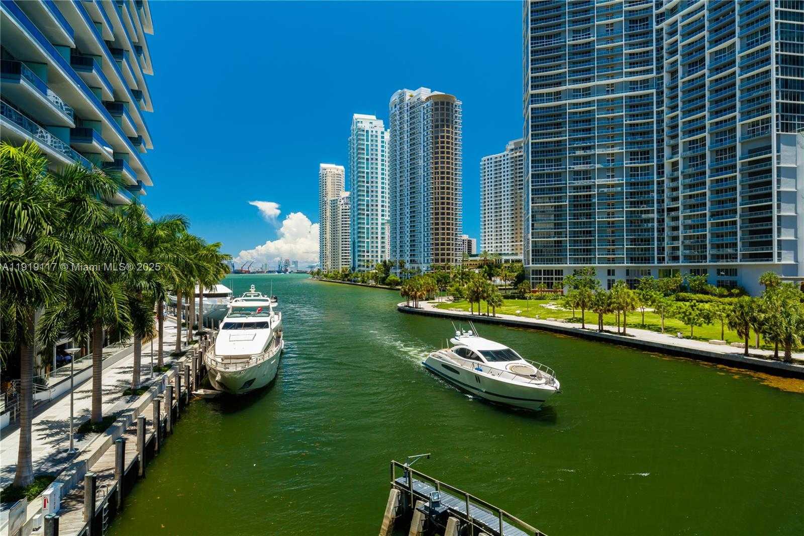 Small Image of 200 BISCAYNE BOULEVARD WAY #4707, Miami Number 24