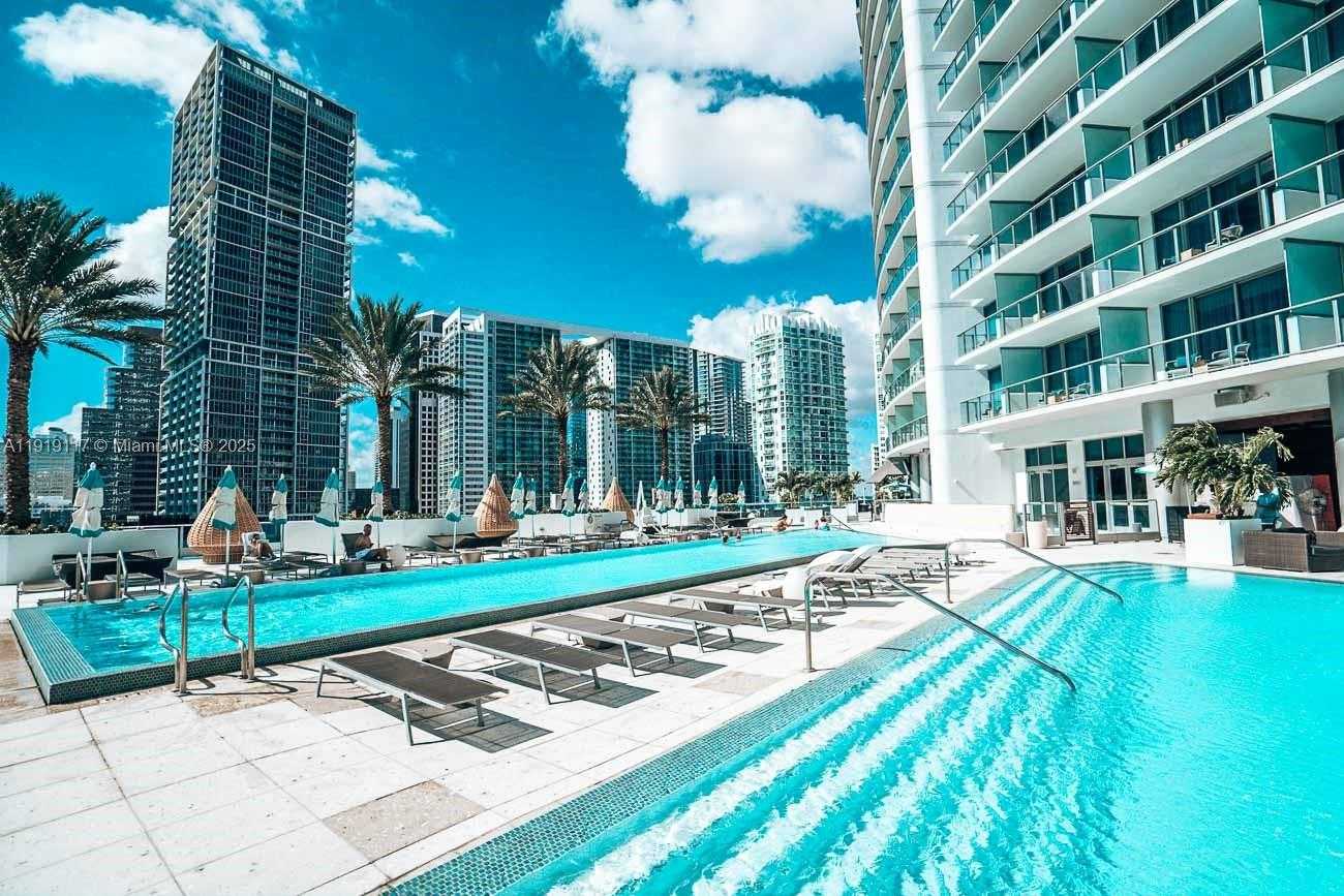 Small Image of 200 BISCAYNE BOULEVARD WAY #4707, Miami Number 25