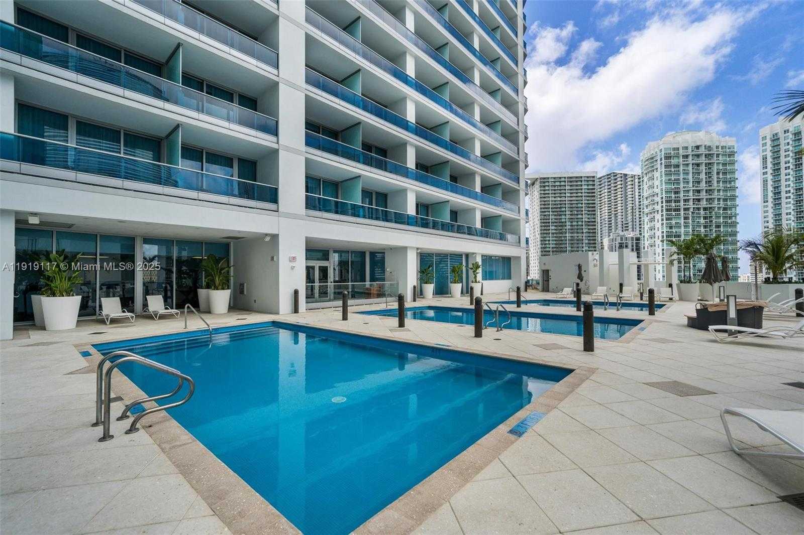 Small Image of 200 BISCAYNE BOULEVARD WAY #4707, Miami Number 26
