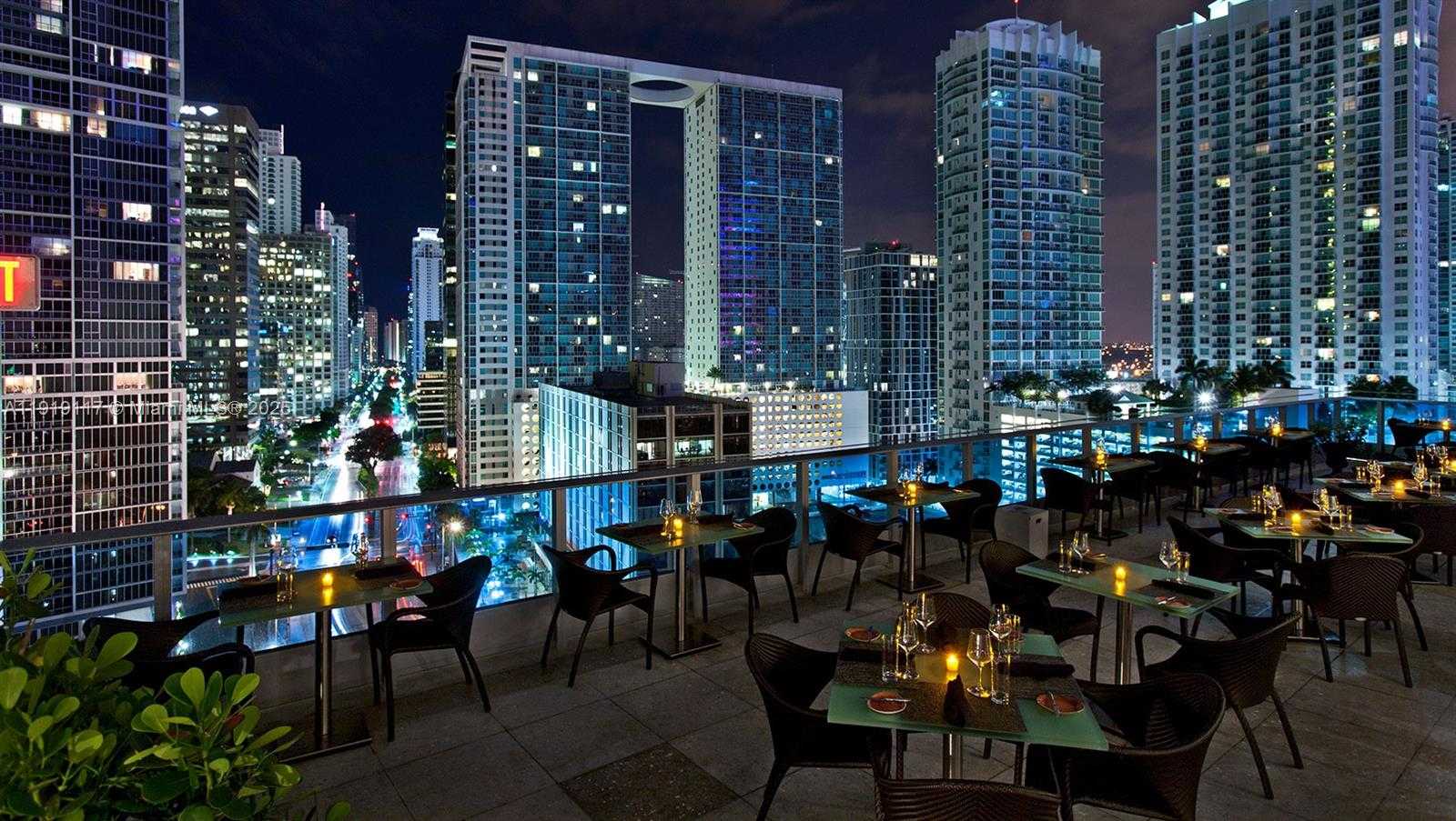 Small Image of 200 BISCAYNE BOULEVARD WAY #4707, Miami Number 27