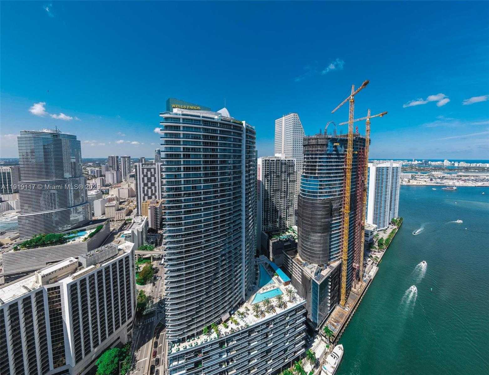 Small Image of 200 BISCAYNE BOULEVARD WAY #4707, Miami Number 40