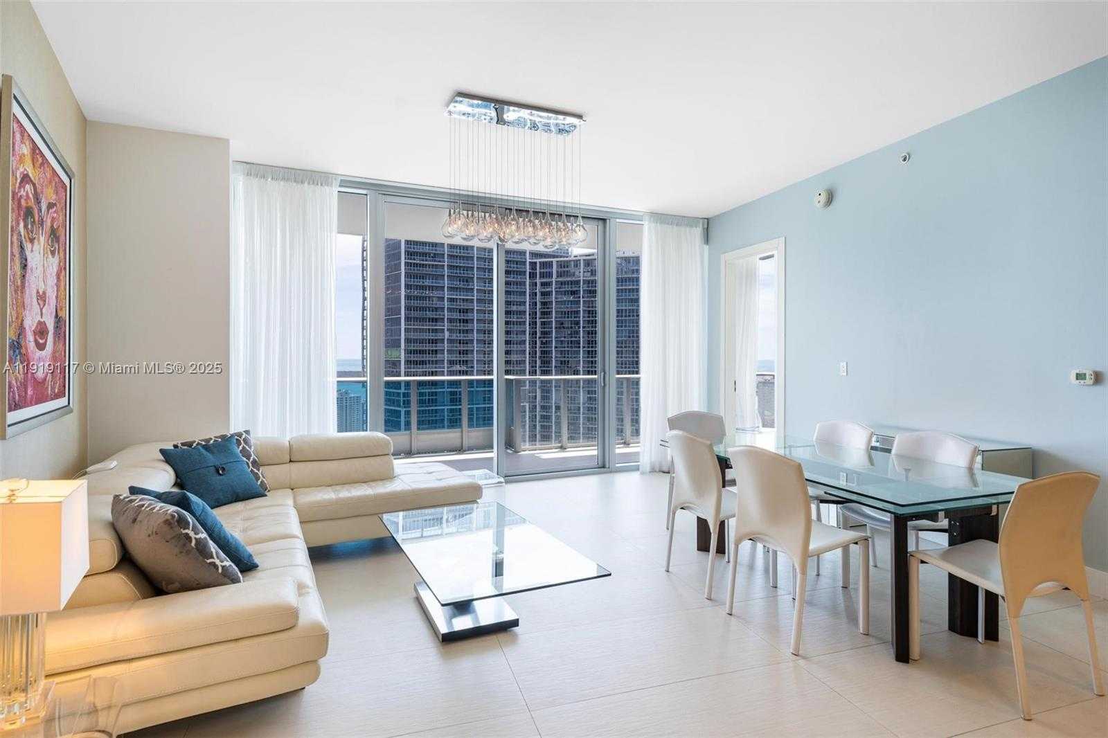 Small Image of 200 BISCAYNE BOULEVARD WAY #4707, Miami Number 7
