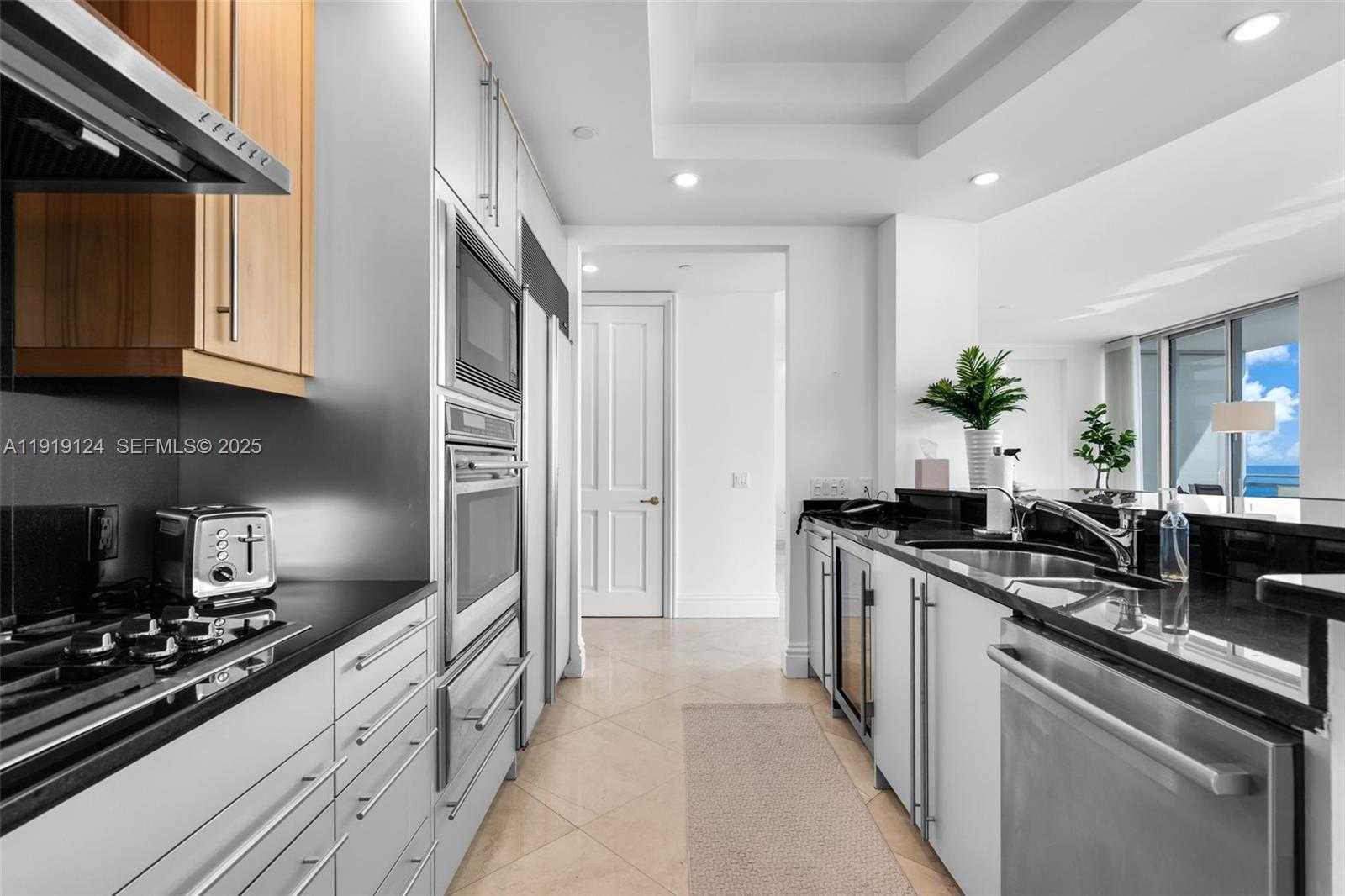 Small Image of 10295 COLLINS AVE #801, Bal Harbour Number 14