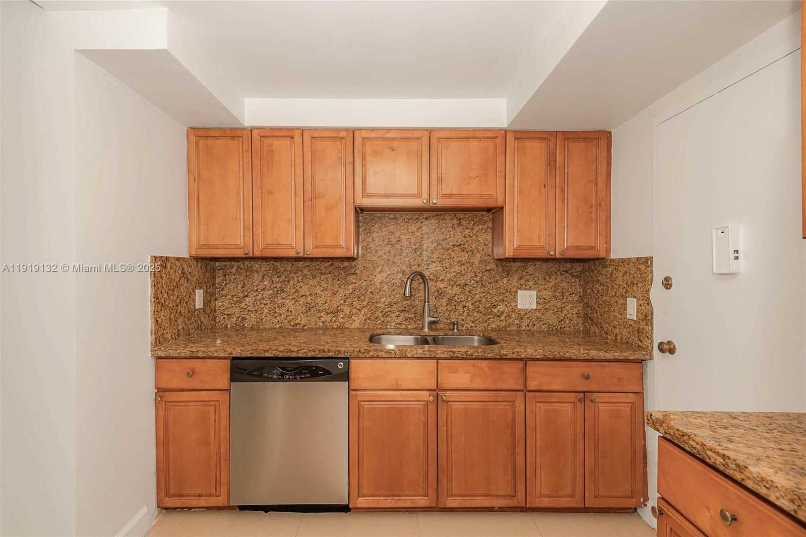 Small Image of 3505 SOUTH OCEAN DR #1411, Hollywood Number 15