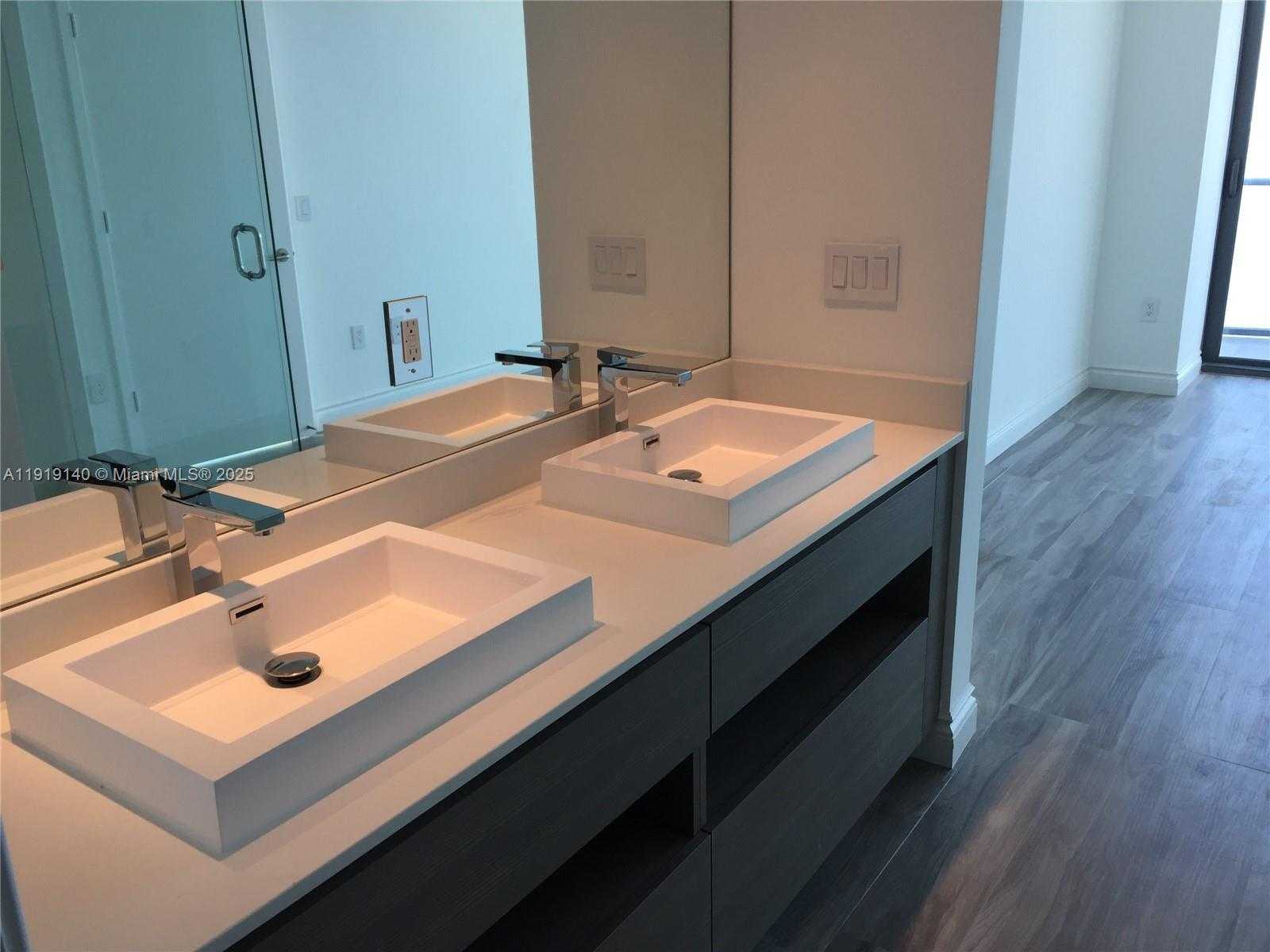 Small Image of 460 NORTH EAST 28TH ST #3707, Miami Number 8