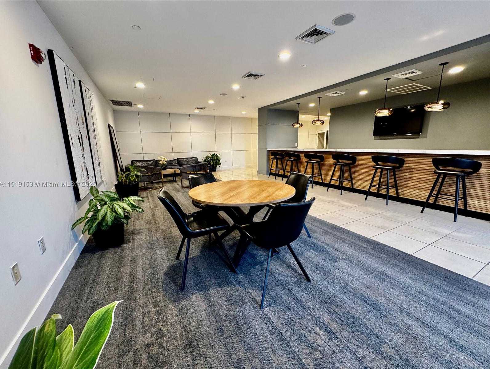 Small Image of 1250 SOUTH MIAMI AVE #2403, Miami Number 19