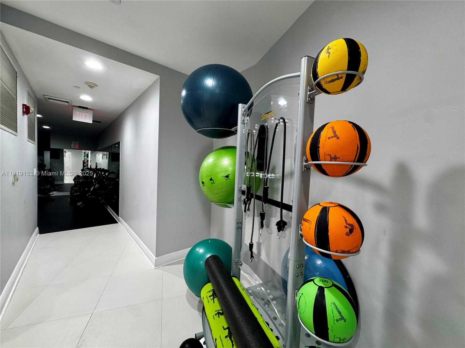 Small Image of 1250 SOUTH MIAMI AVE #2403, Miami Number 22