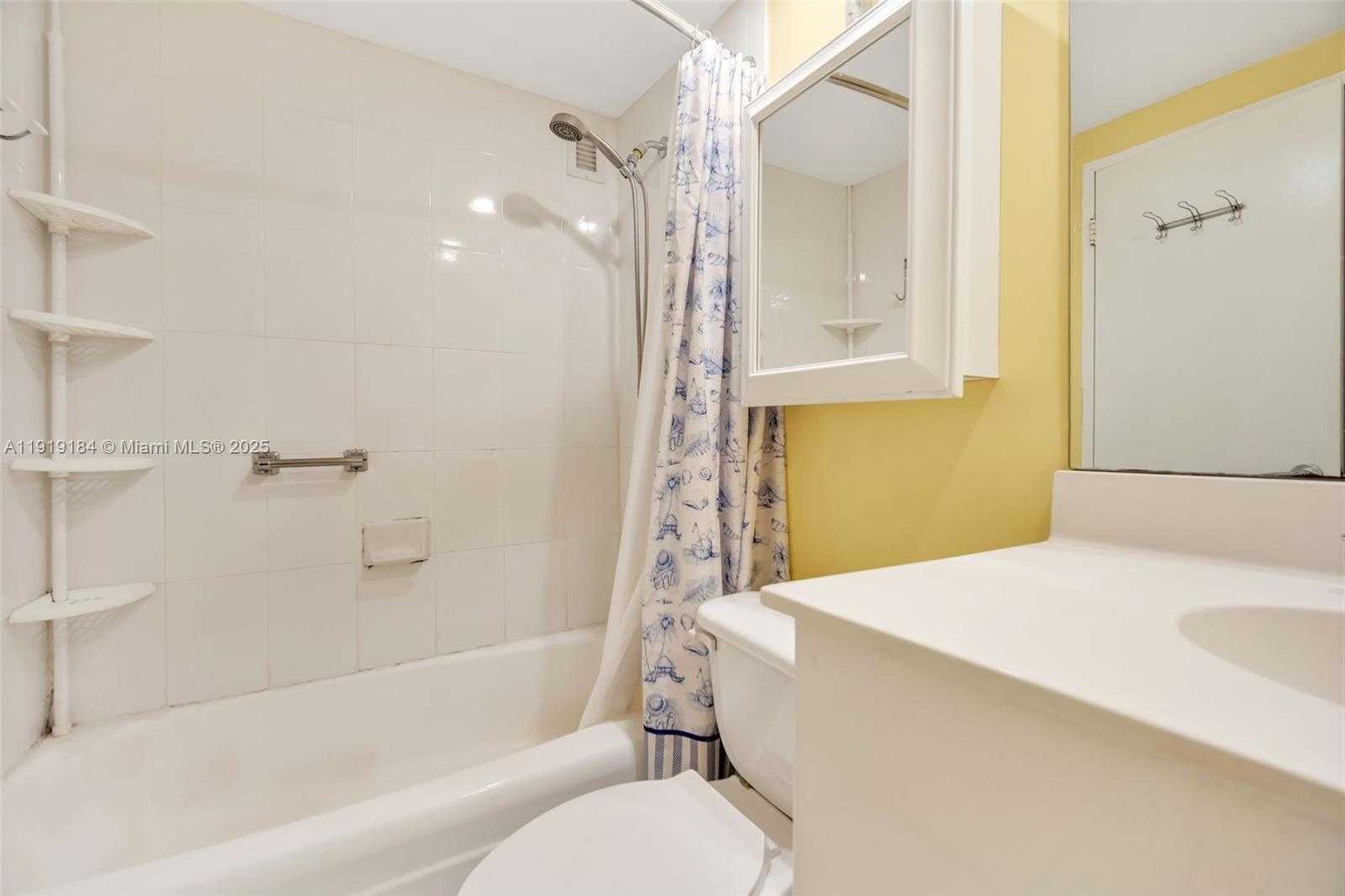 Small Image of 3001 SOUTH OCEAN DR #403, Hollywood Number 12