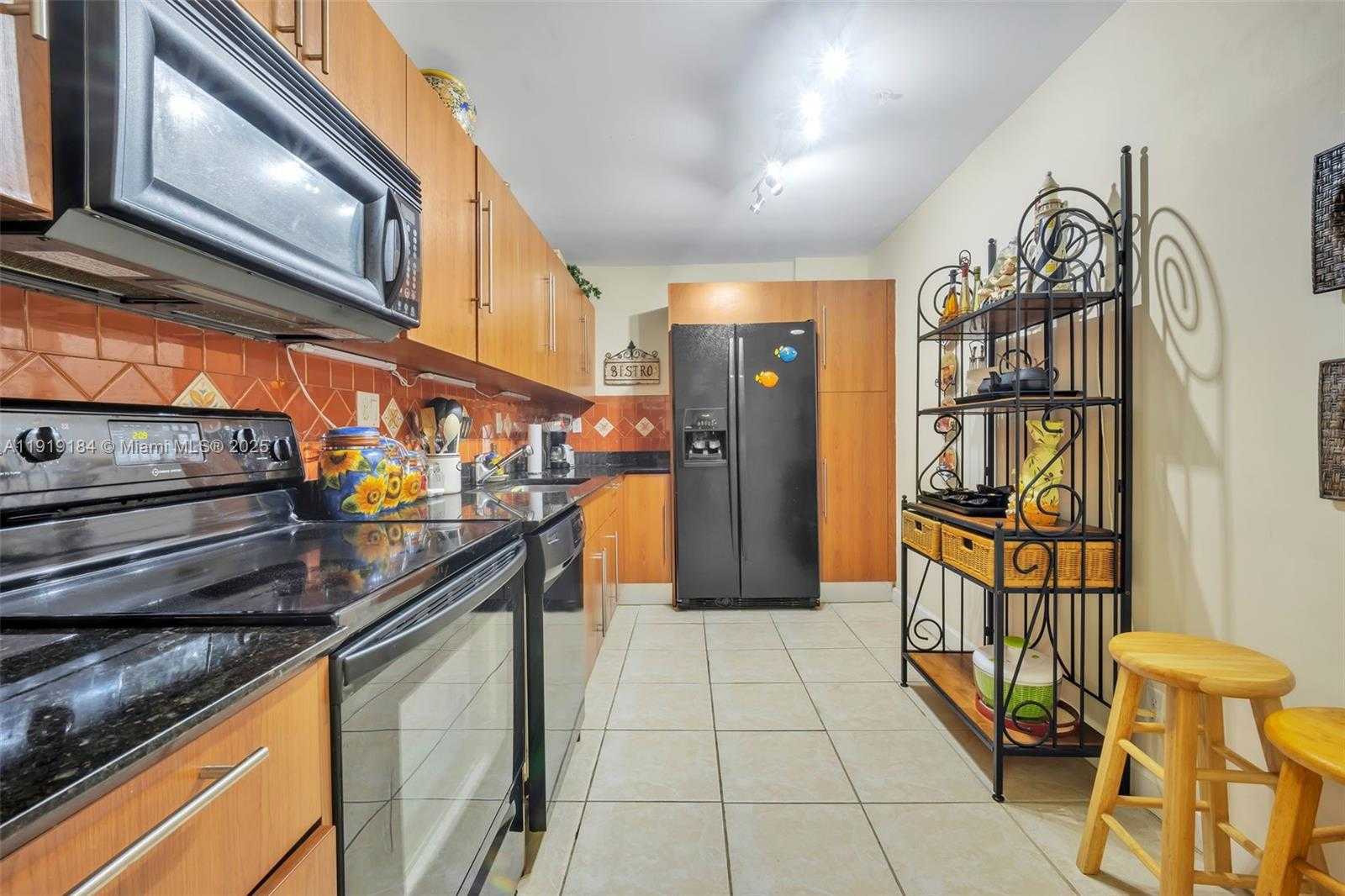 Small Image of 3001 SOUTH OCEAN DR #403, Hollywood Number 8