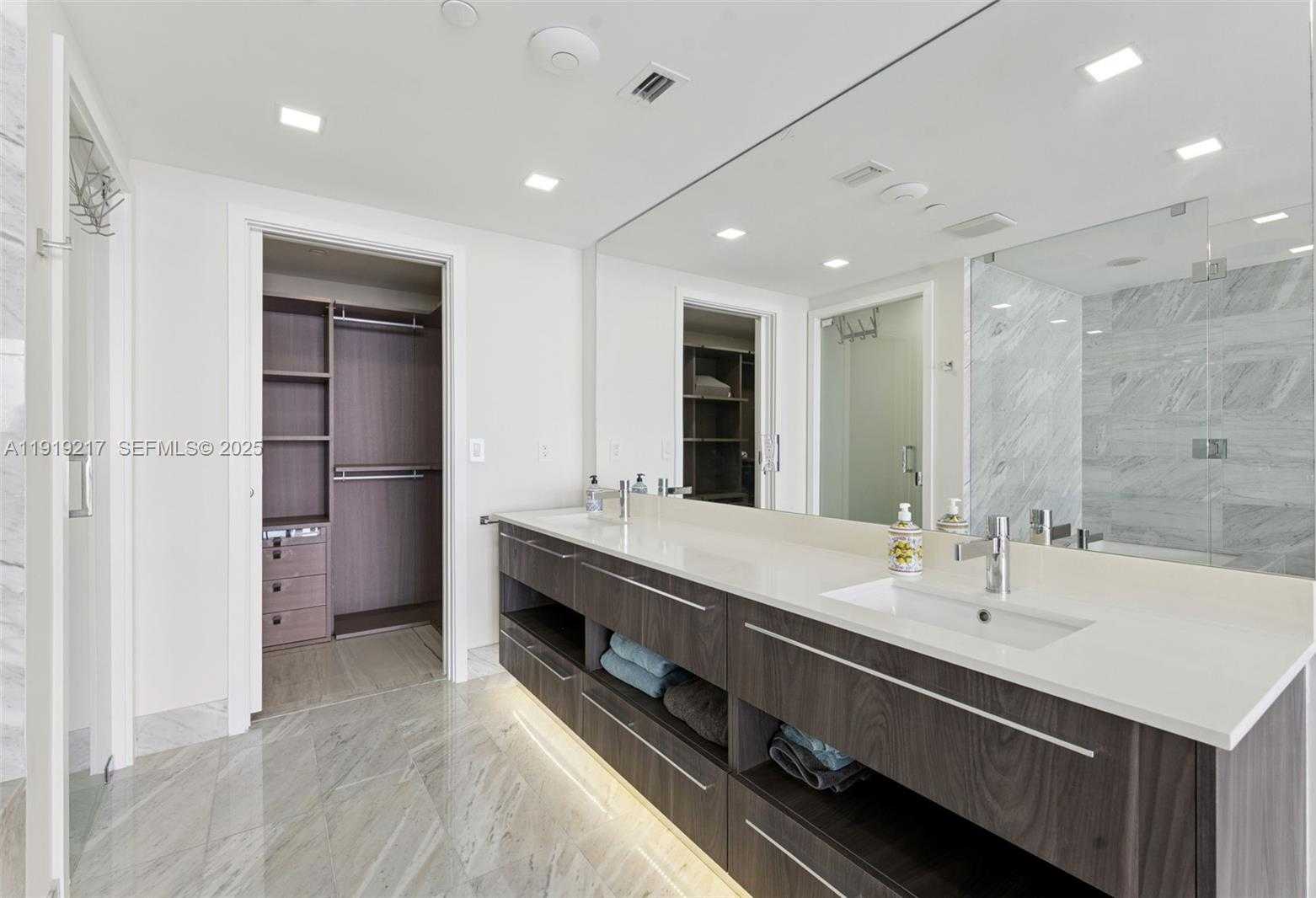 Small Image of 3131 NORTH EAST 7TH AVE #4204, Miami Number 26