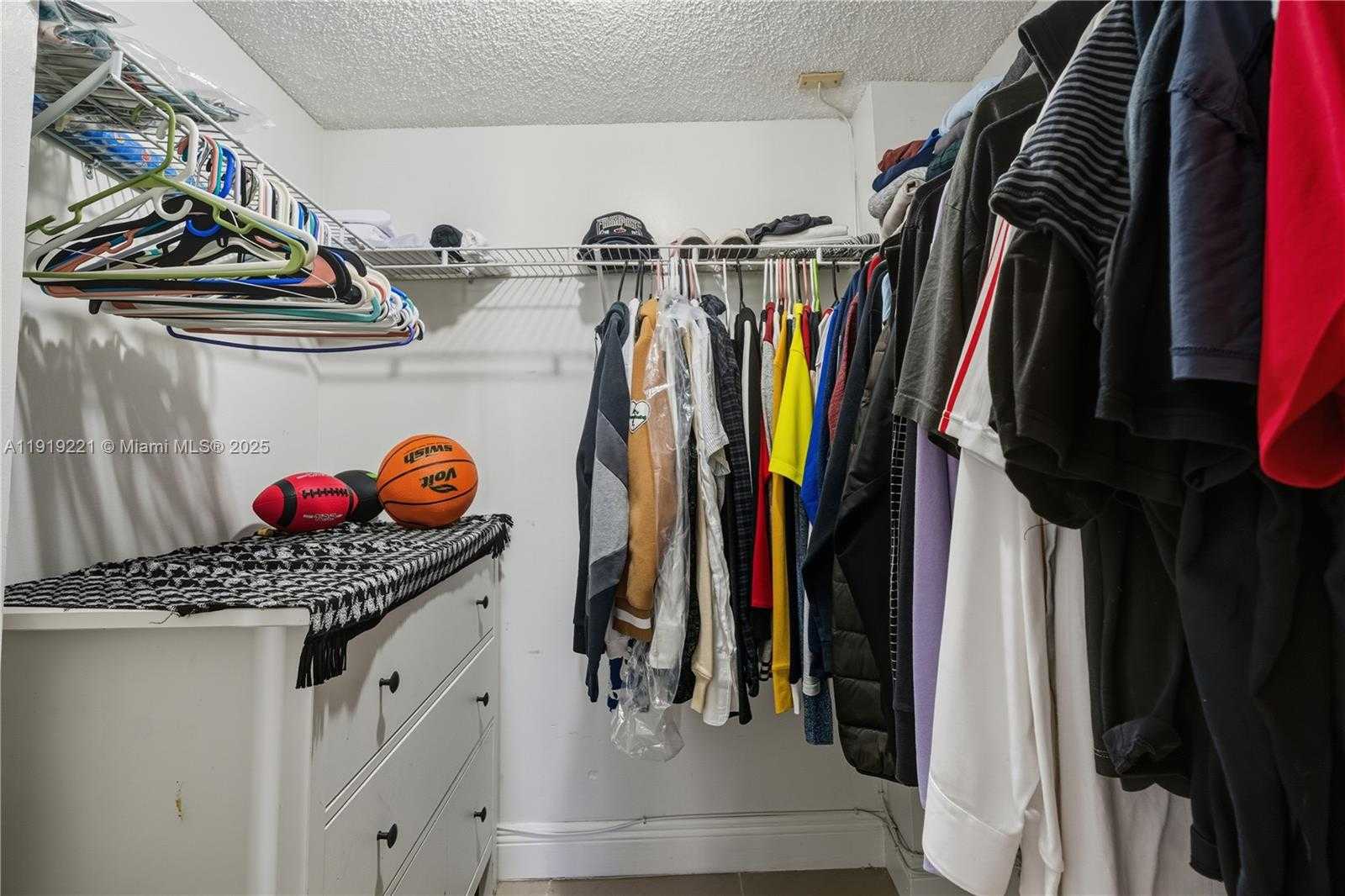 Small Image of 17011 NORTH BAY RD #707, Sunny Isles Beach Number 10