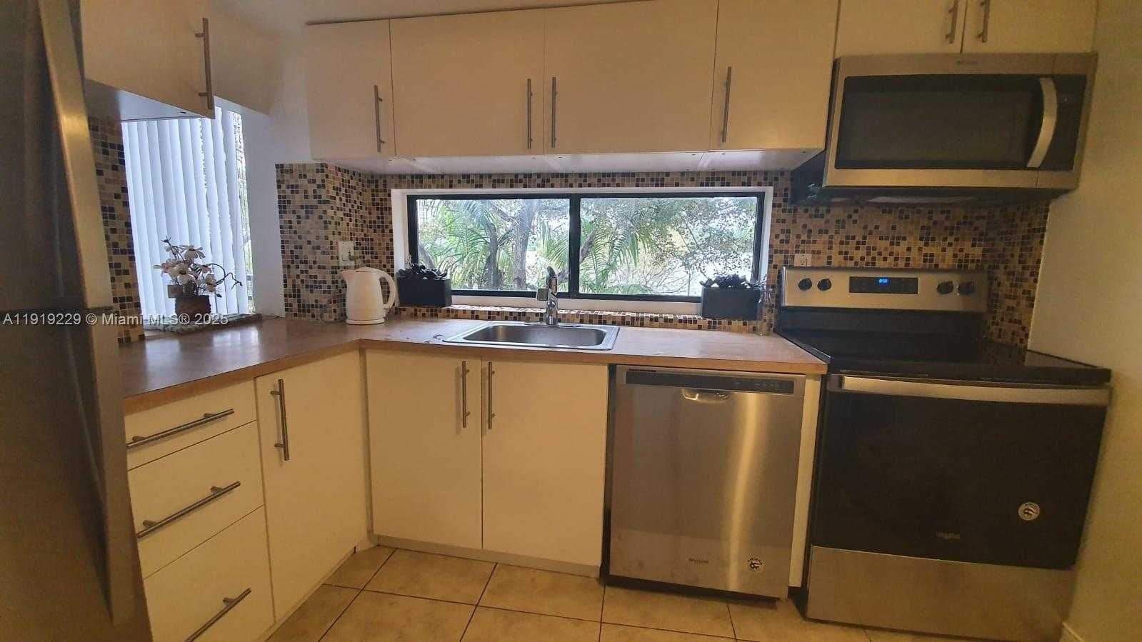 Small Image of 17021 NORTH BAY RD #316, Sunny Isles Beach Number 12