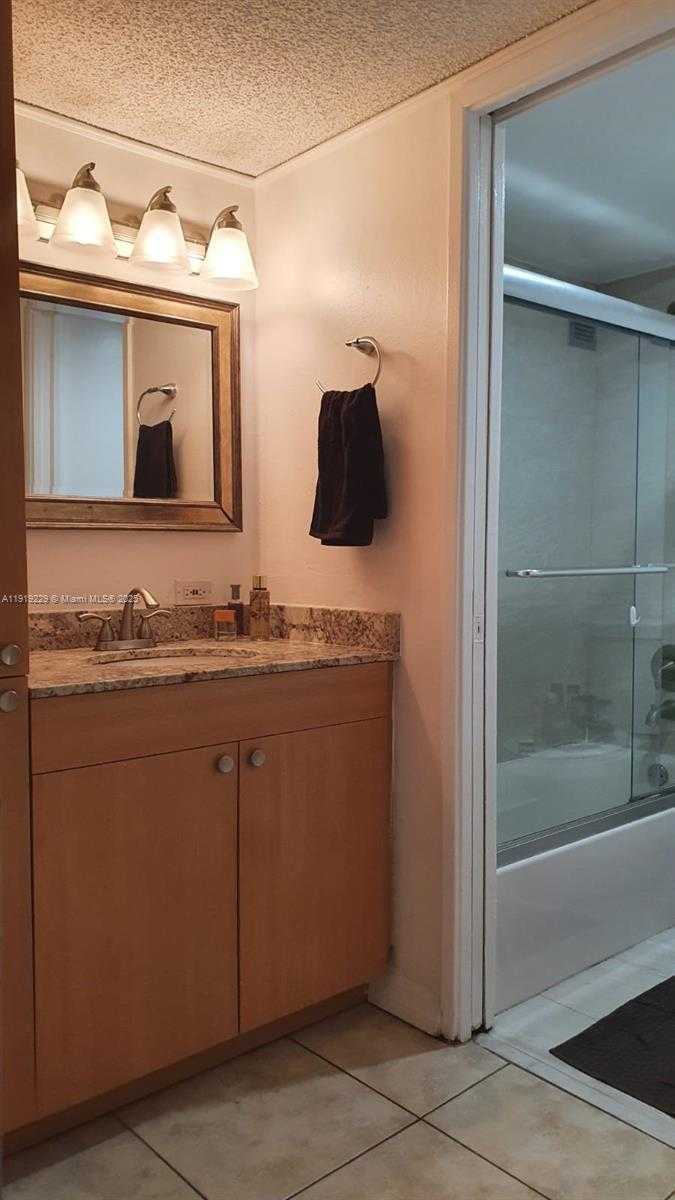 Small Image of 17021 NORTH BAY RD #316, Sunny Isles Beach Number 18