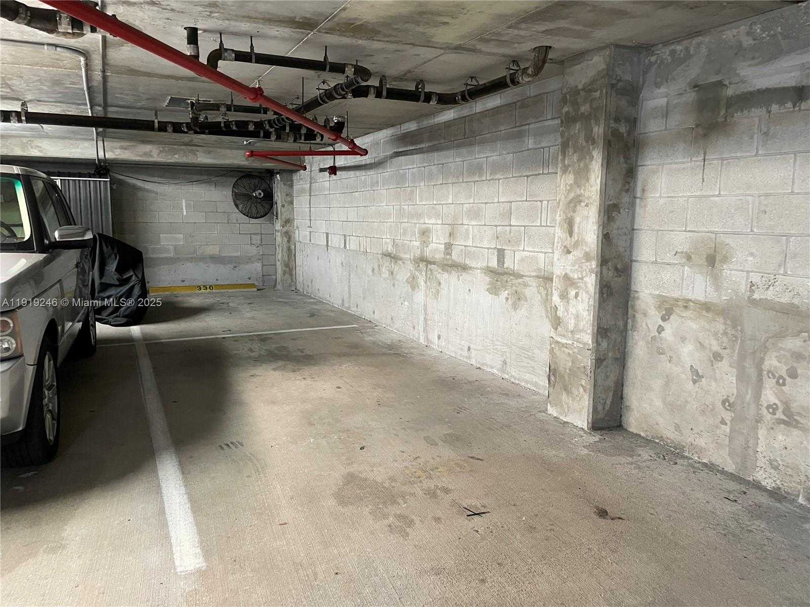 Small Image of 2001 MERIDIAN AVE #330, Miami Beach Number 13