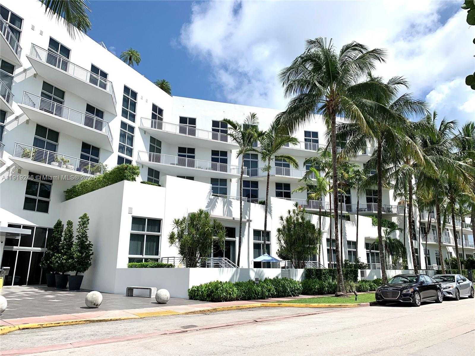 Small Image of 2001 MERIDIAN AVE #330, Miami Beach Number 18