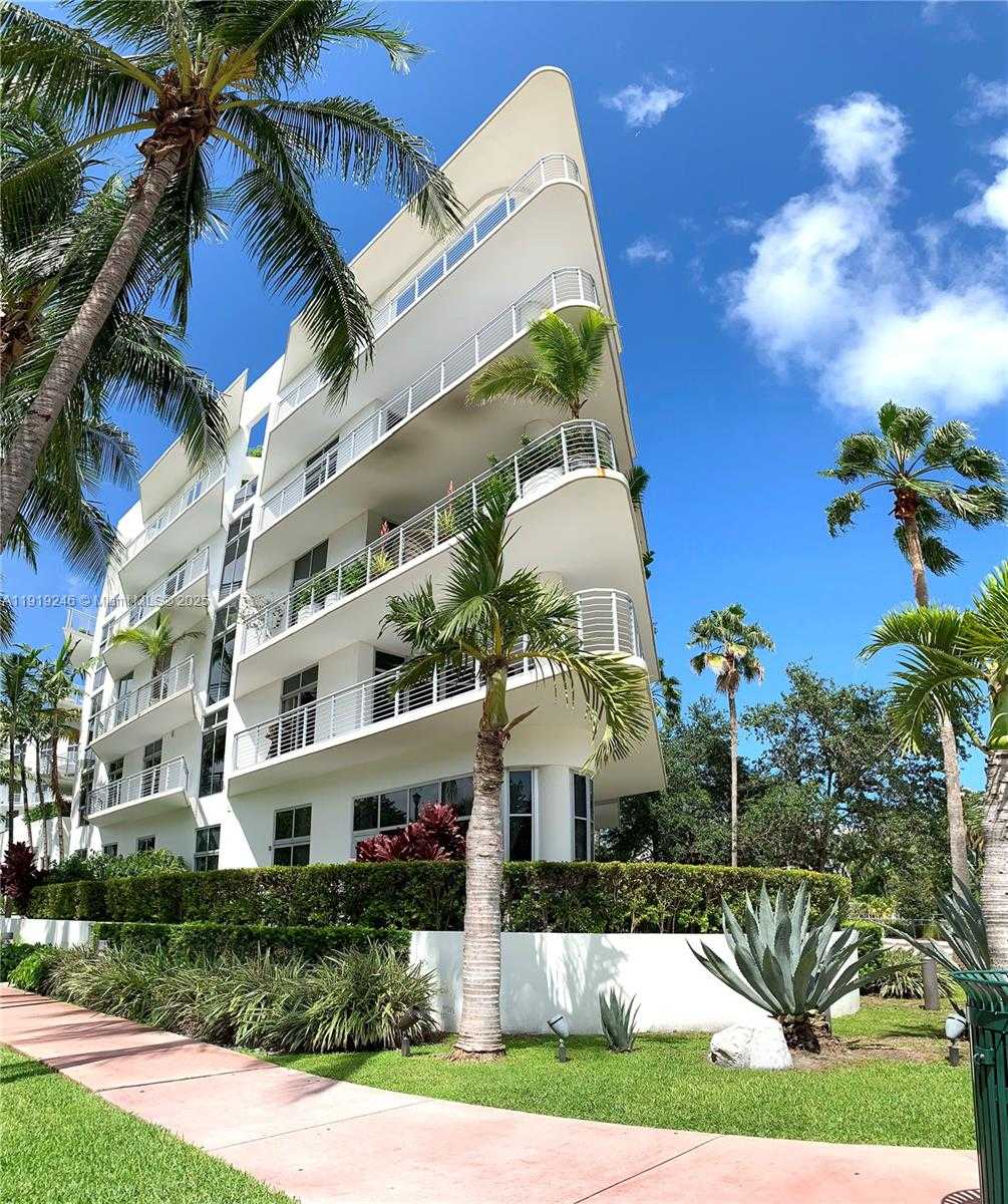 Small Image of 2001 MERIDIAN AVE #330, Miami Beach Number 19