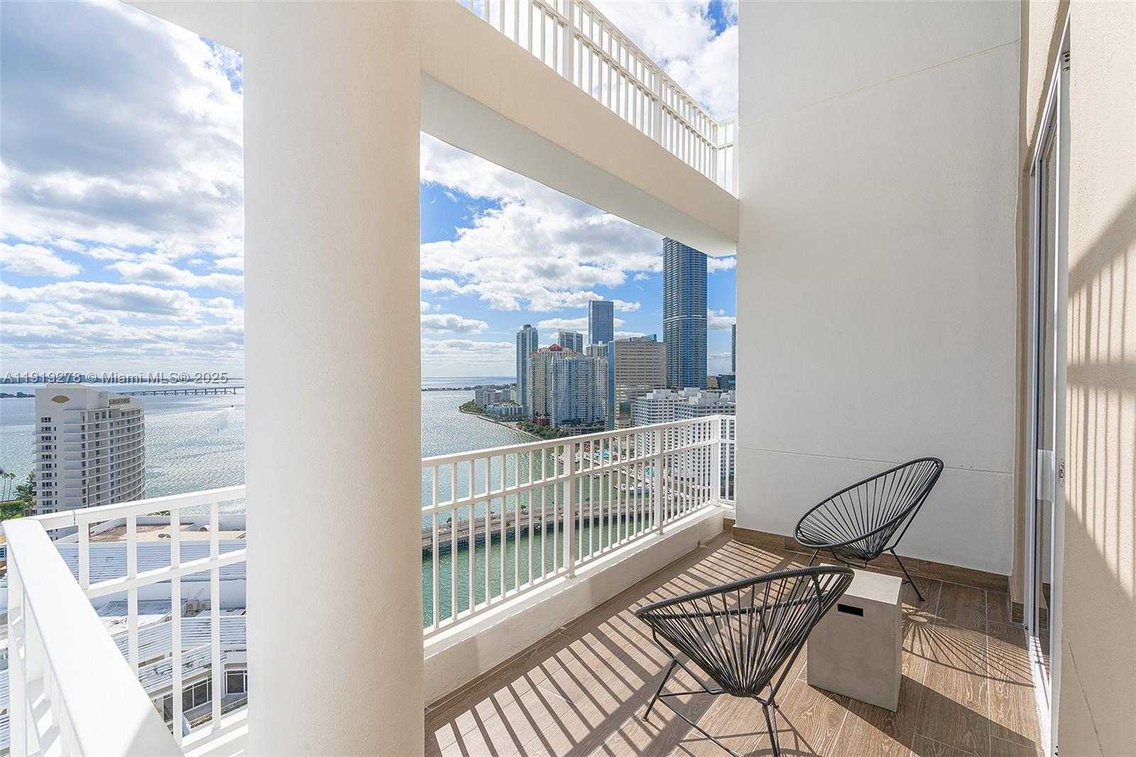 Small Image of 701 BRICKELL KEY BLVD #PH-11, Miami Number 10