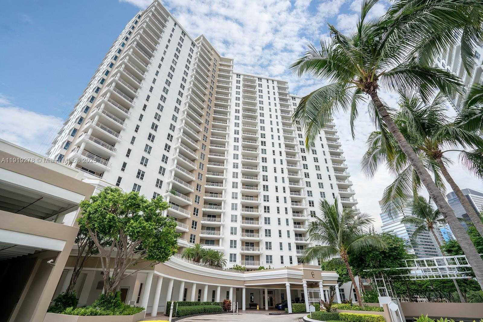 Small Image of 701 BRICKELL KEY BLVD #PH-11, Miami Number 18