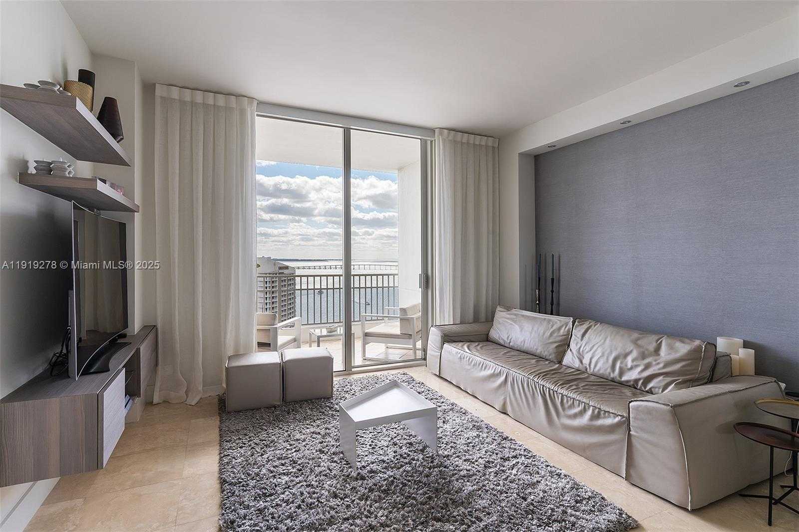 Small Image of 701 BRICKELL KEY BLVD #PH-11, Miami Number 3