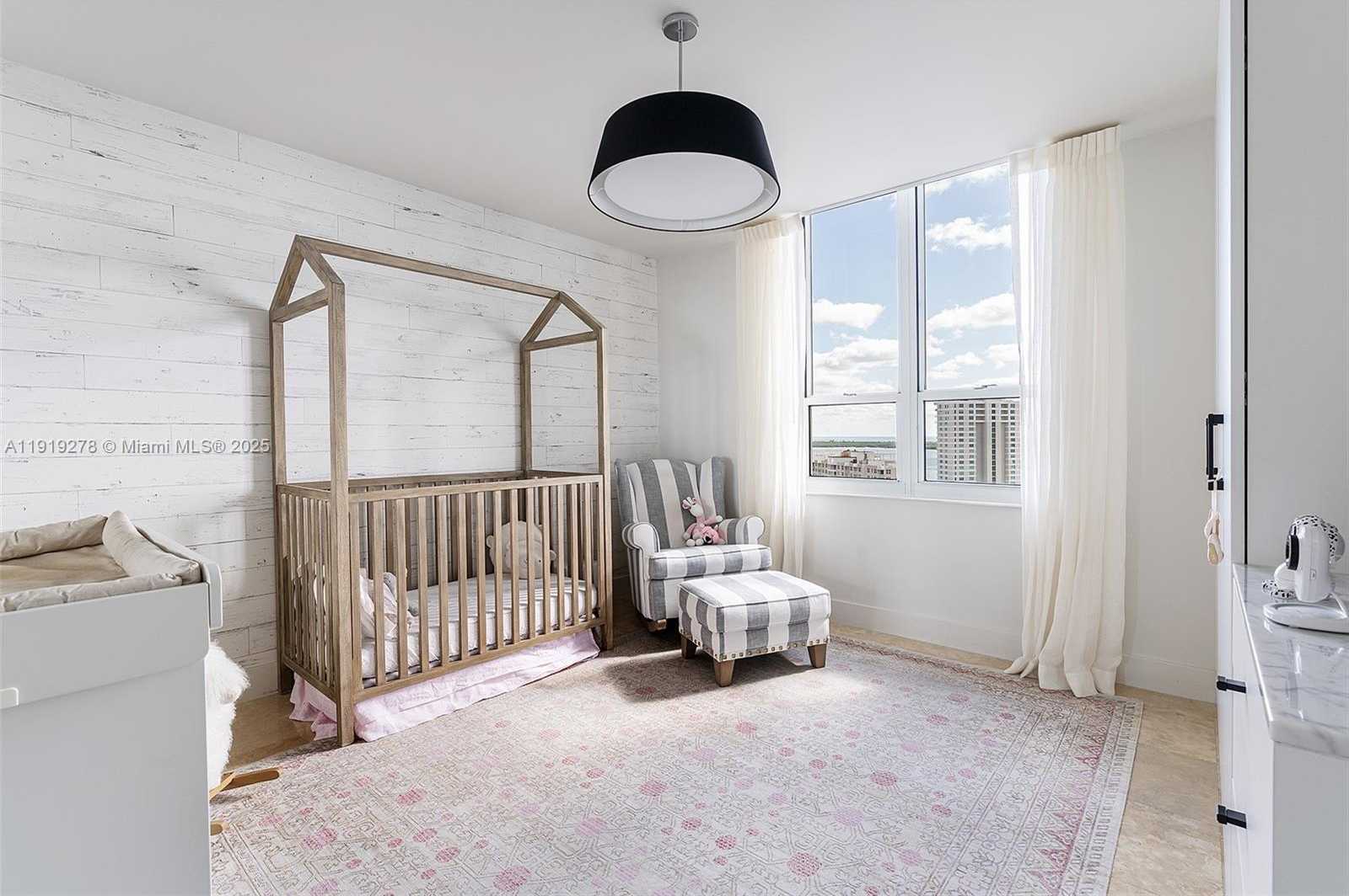 Small Image of 701 BRICKELL KEY BLVD #PH-11, Miami Number 8