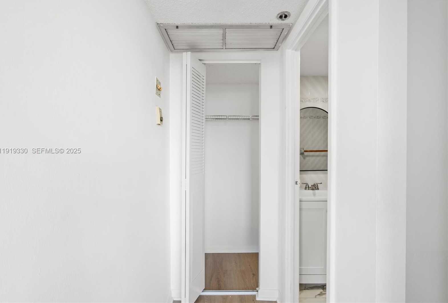 Small Image of 4101 PINE TREE DR #1112, Miami Beach Number 22