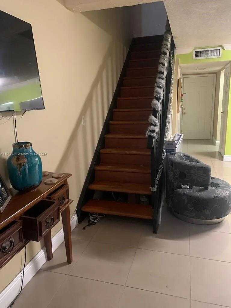 Small Image of 18051 NORTH WEST 68TH AVE #L104, Hialeah Number 3