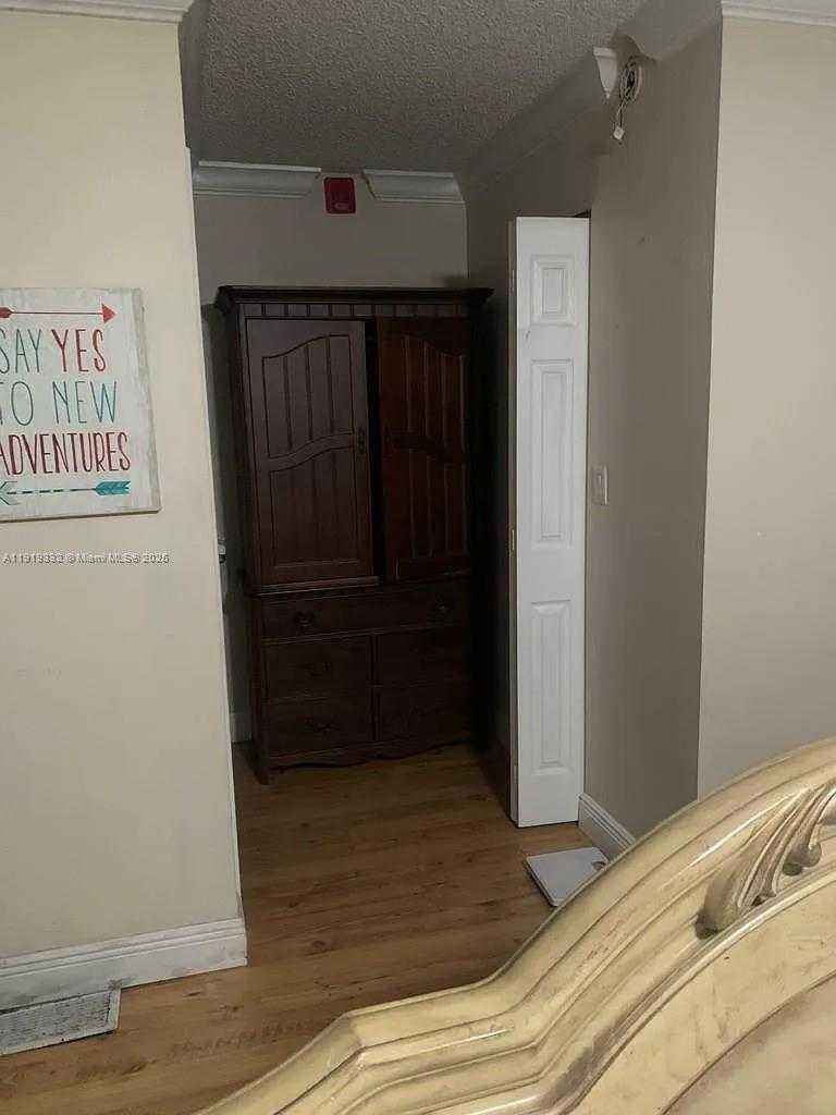 Small Image of 18051 NORTH WEST 68TH AVE #L104, Hialeah Number 9