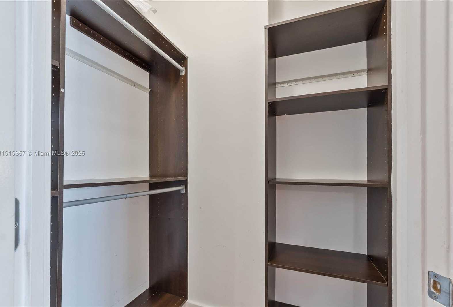 Small Image of 2301 COLLINS AVE #1512, Miami Beach Number 10