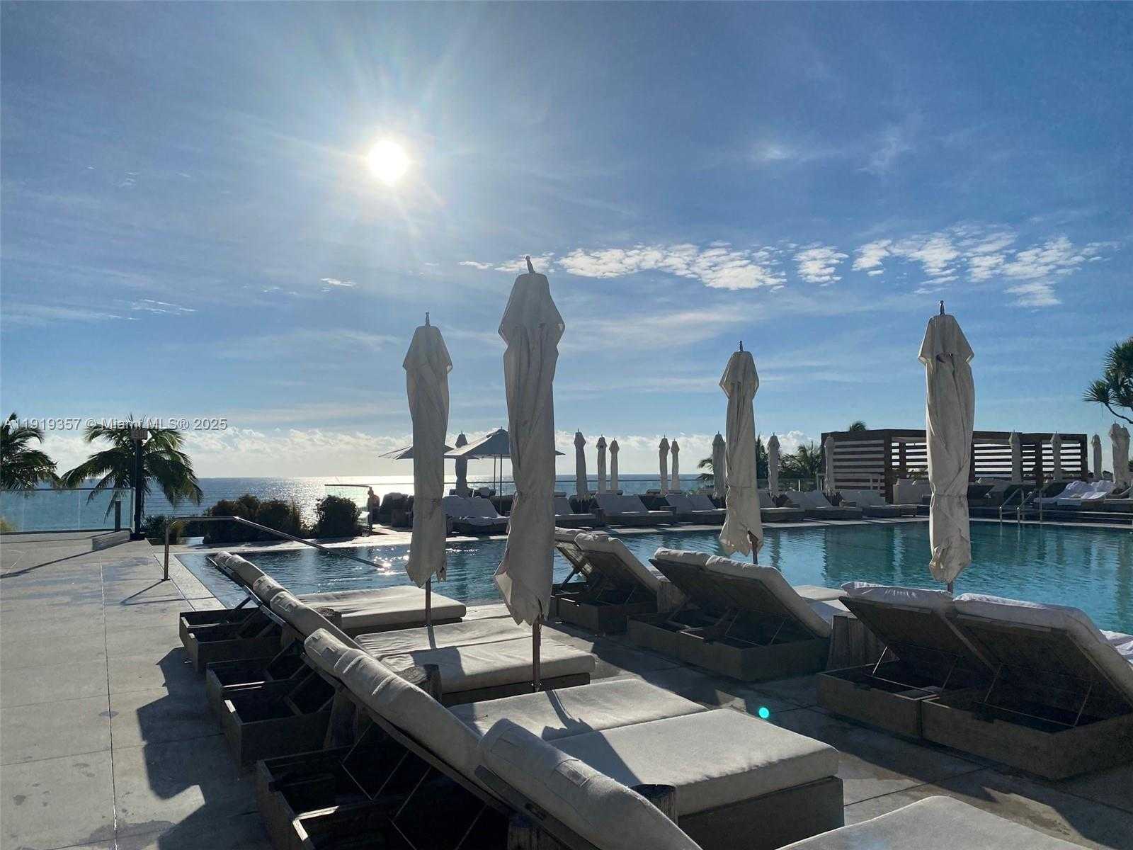 Small Image of 2301 COLLINS AVE #1512, Miami Beach Number 17