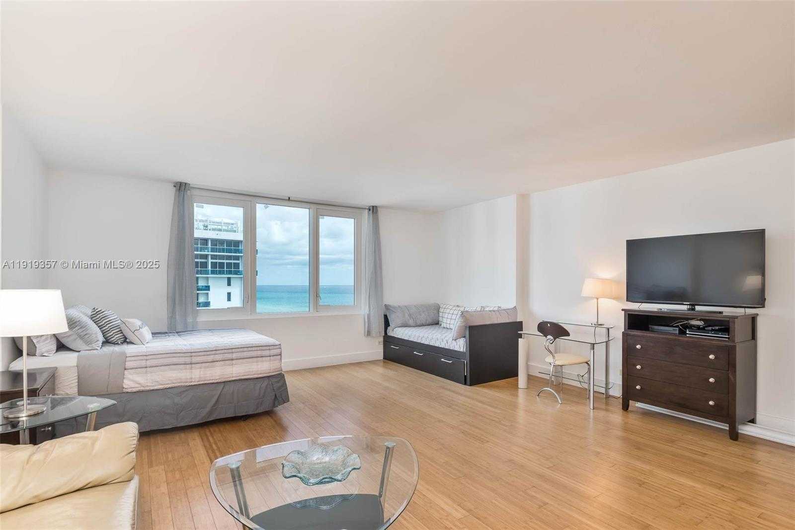 Small Image of 2301 COLLINS AVE #1512, Miami Beach Number 4
