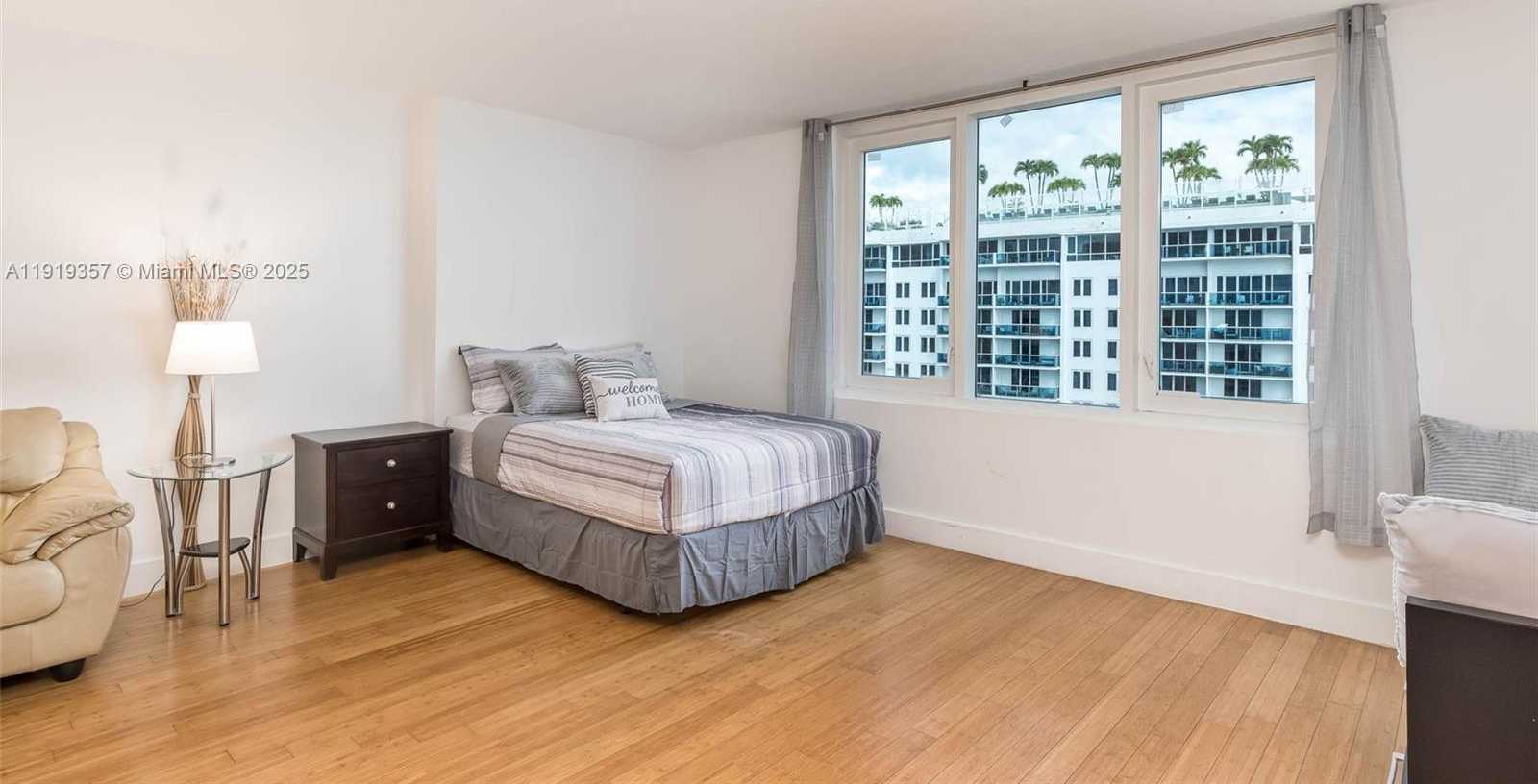 Small Image of 2301 COLLINS AVE #1512, Miami Beach Number 8