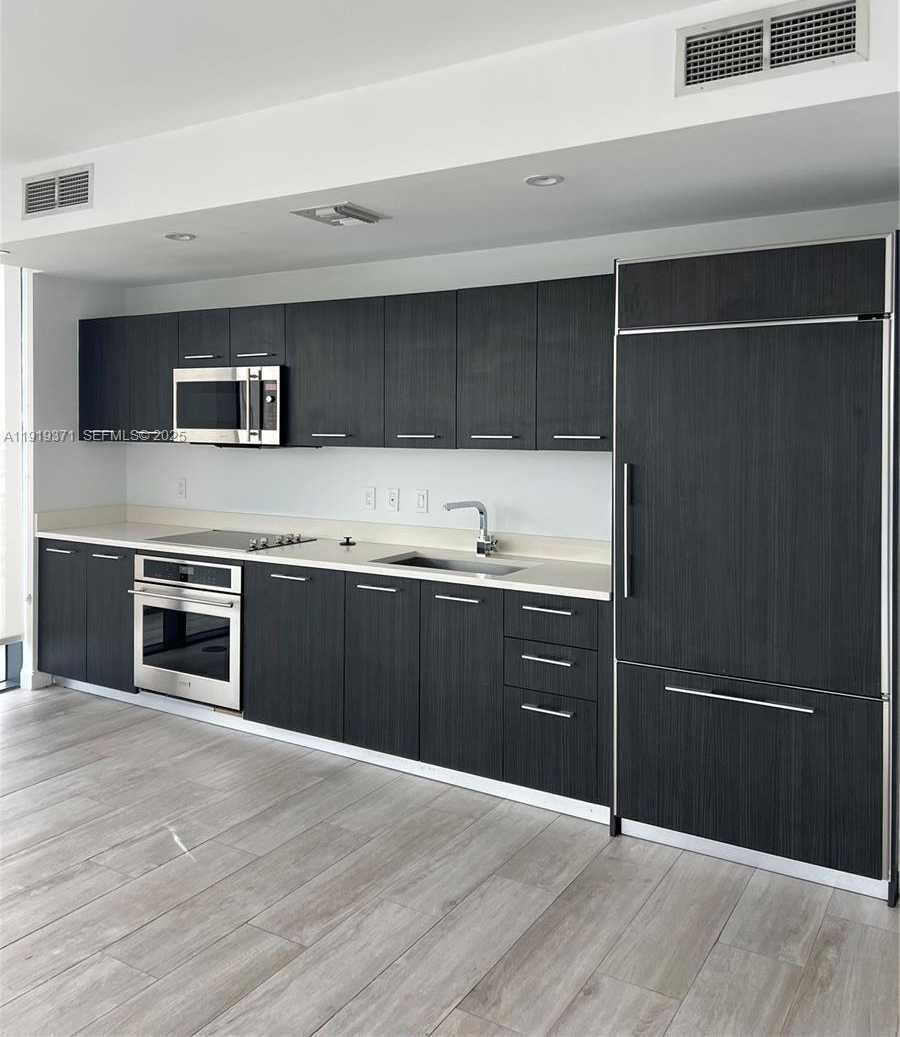 Small Image of 55 SOUTH WEST 9TH ST #3406, Miami Number 4