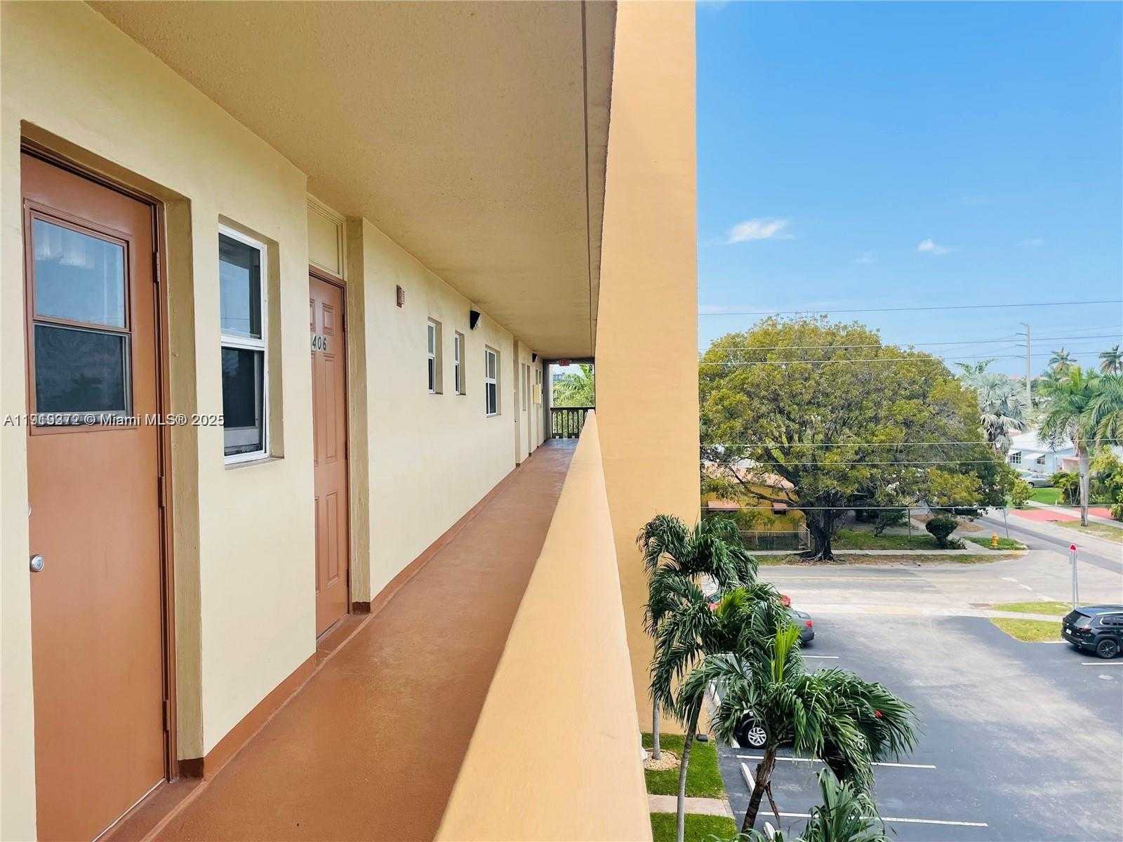 Small Image of 620 NORTH EAST 12TH AVE #406, Hallandale Beach Number 4