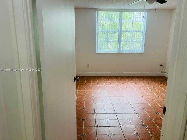 Small Image of 19601 EAST COUNTRY CLUB DR #7204, Aventura Number 2