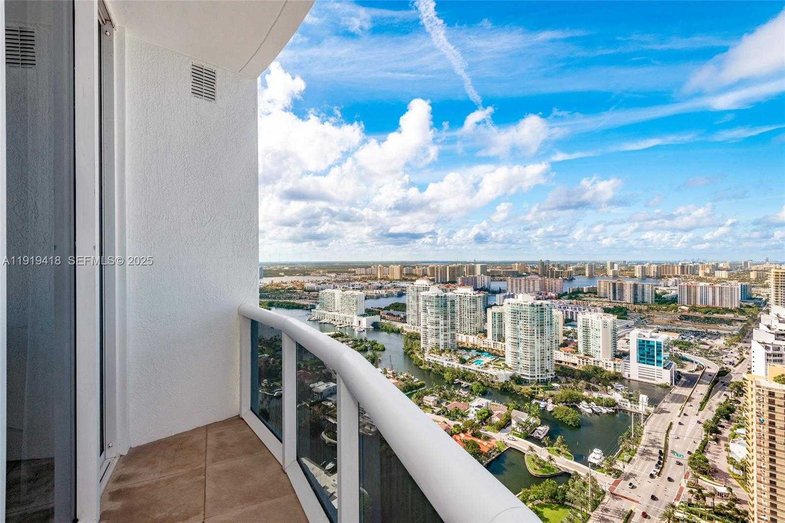 Small Image of 16001 COLLINS AVE #4104, Sunny Isles Beach Number 27