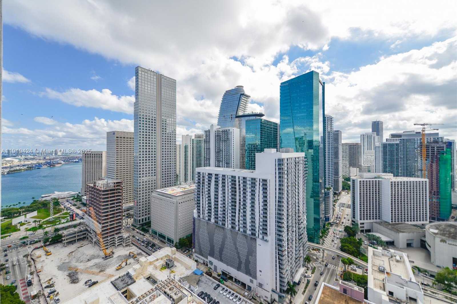 Small Image of 151 SOUTH EAST 1ST ST #3403, Miami Number 16