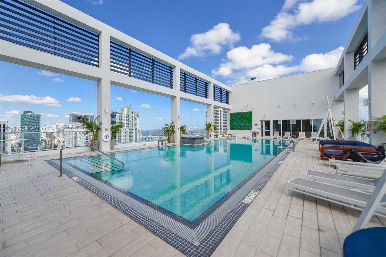 Small Image of 151 SOUTH EAST 1ST ST #3403, Miami Number 21